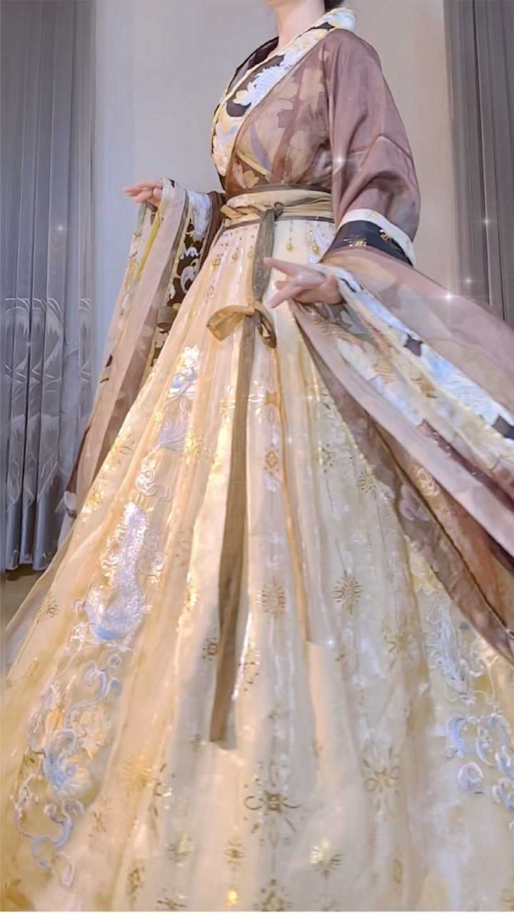 这两套绝美神仙衣服你喜欢哪一款