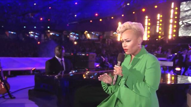 伦敦奥运会闭幕式表演Emeli Sande Read All About It #换种姿势看奥运#