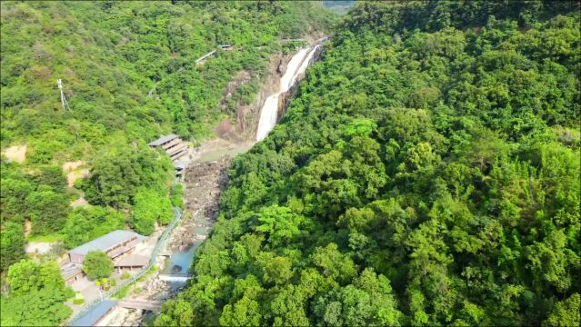 广东深山峡谷发现一瀑布,比黄果树瀑布还要高,场面太壮观了