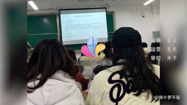 重庆老师布置作业,让学生找几位名人的联系方式,网友:特工专业!