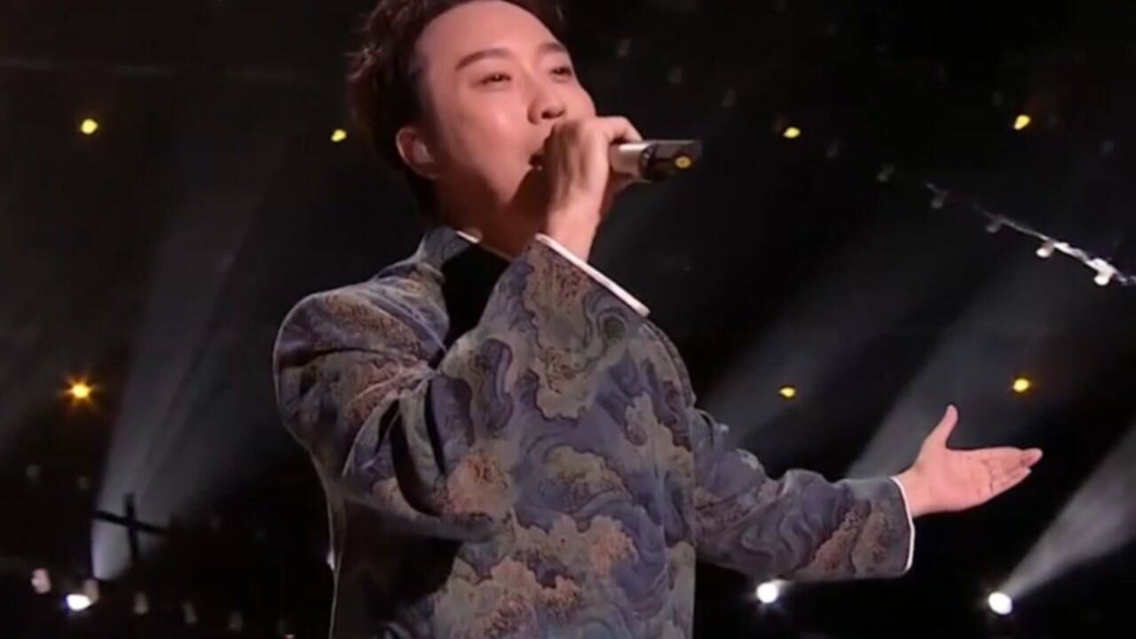 李玉刚又一夜爆红了,满大街都在播放这首歌,做手机铃声正合适!_高清1080P在线观看平台_腾讯视频