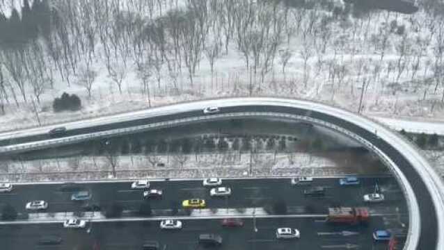 雪终于来了!山西高速交警发布出行提示