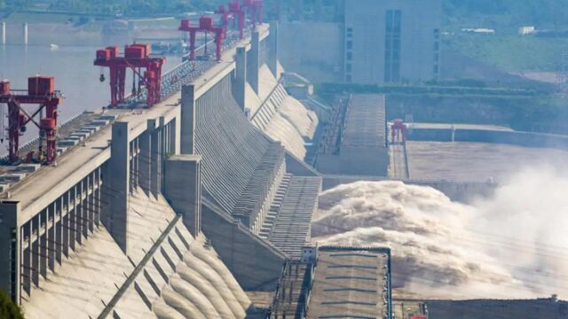 三峡不算啥,中国基建实力超乎想象,这3项超级工程令西方失色