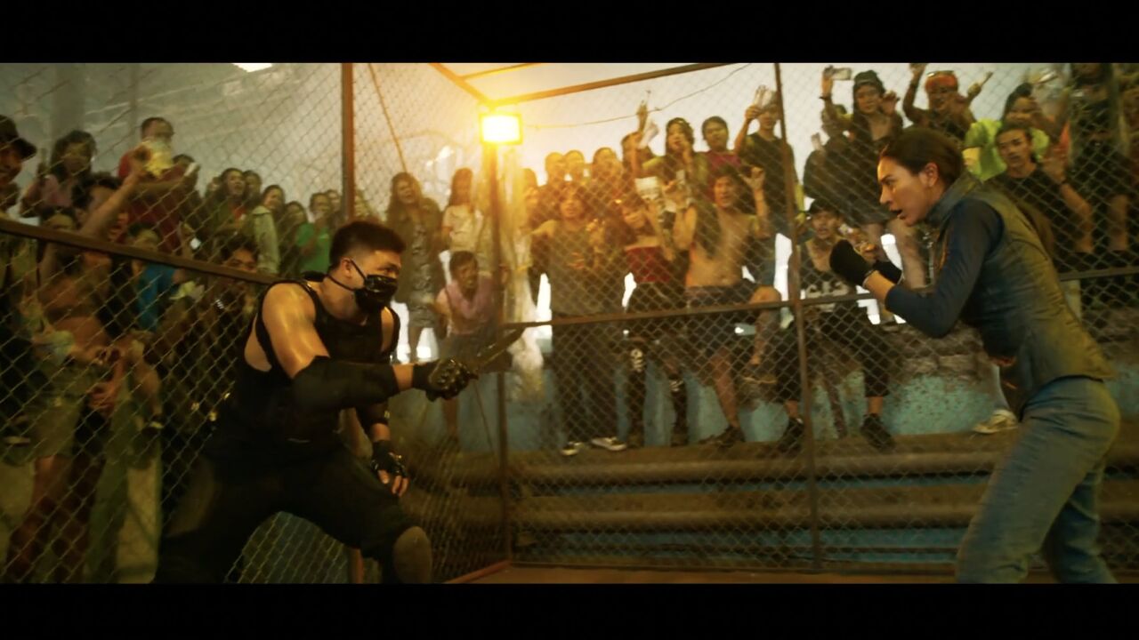 泰国最新动作片,美女为了生活打地下黑拳