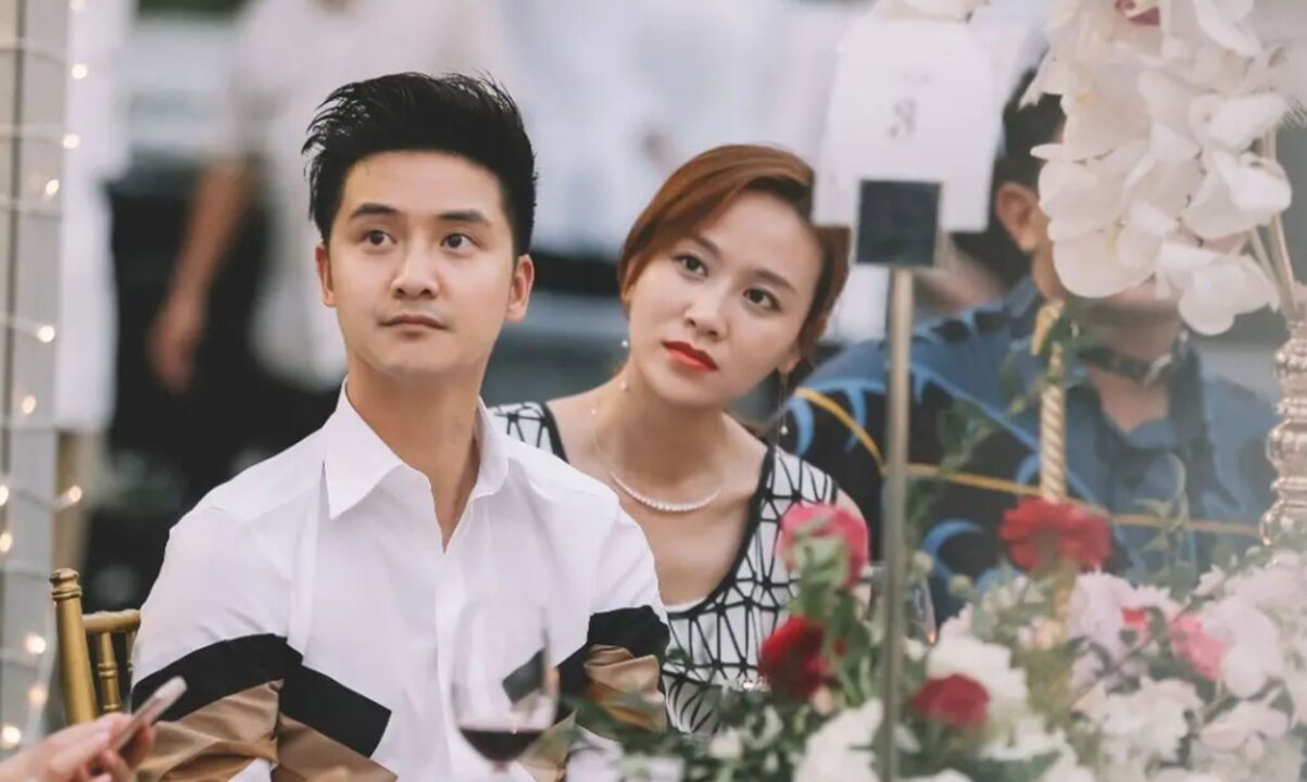 叶一茜田亮豪宅里秀恩爱!亲手喂糖显亲密,田亮把糖吐出不给面子