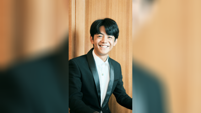 丁真加入天天向上台上讲话略紧张未来希望分享高原文化