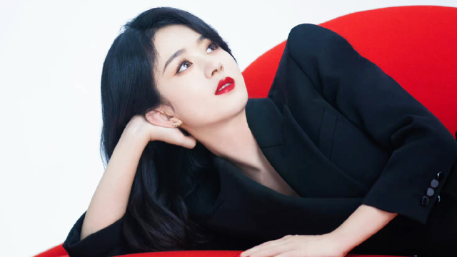 10位女星留黑发满满高级感,赵丽颖杨幂杨紫黑发气质一个比一个绝!