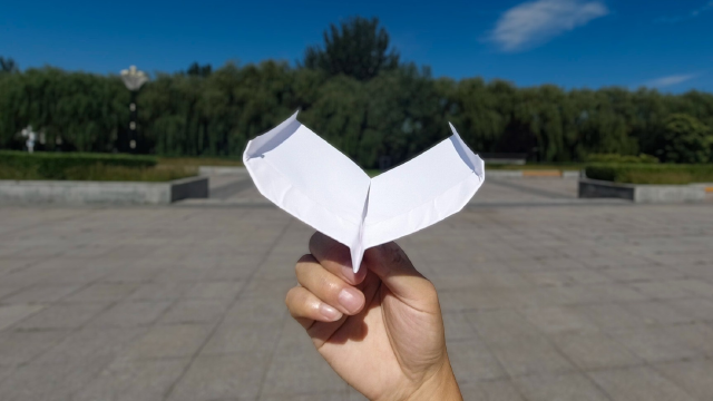 韩国玩家算是把方块机玩明白了!飞得很久的方块滞空纸飞机bowtie