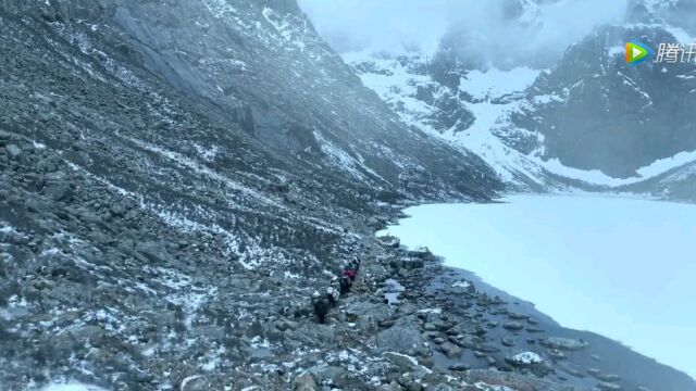 壮丽雪山