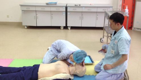 省医院双人CPR 操作示范