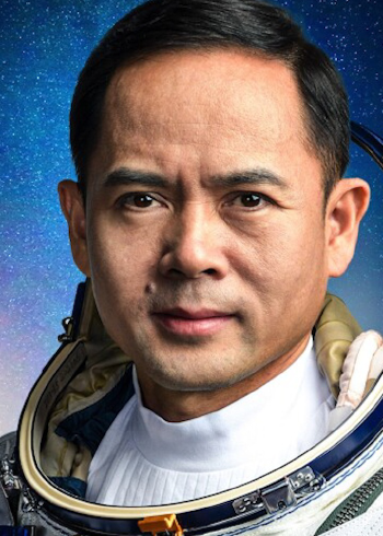 湖南汉寿籍航天员张陆幼时的一句"上天"成真了,将于明晚飞赴苍穹