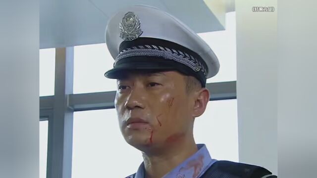 曾经的兵王,亲眼目睹师父中弹却束手无策 #特警力量