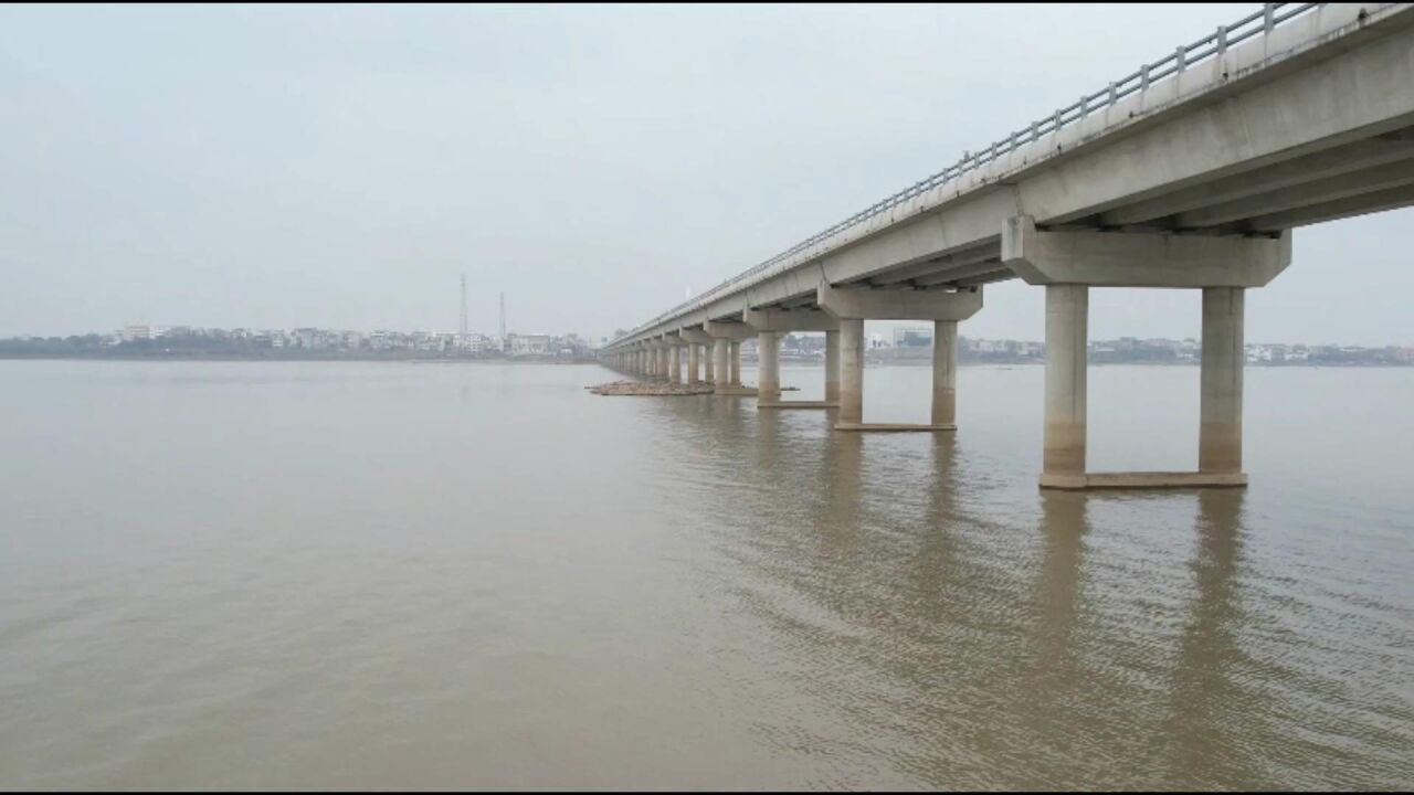 航拍安徽最大跨湖大桥宿松黄湖大桥