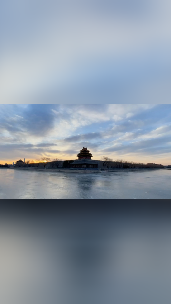 延时摄影|故宫角楼在朝霞流云中苏醒