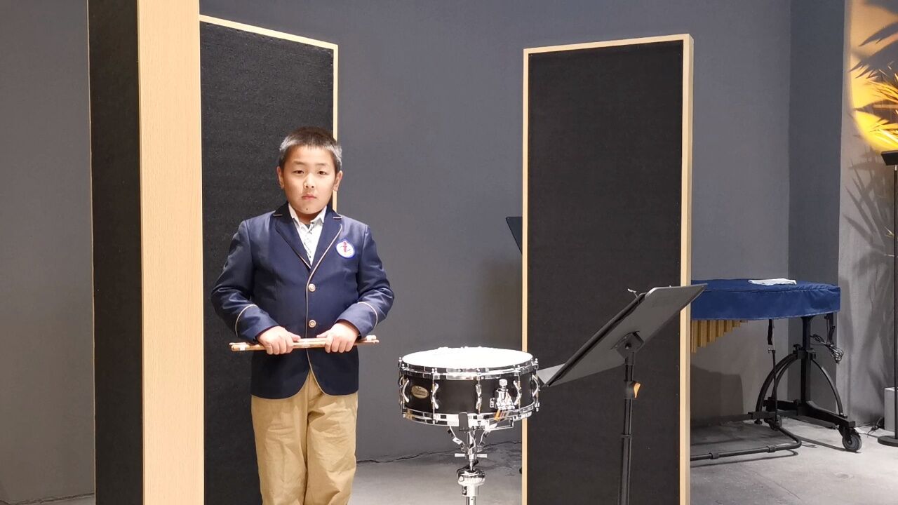 王昕泽小军鼓演奏 :米契尔.彼得练习曲