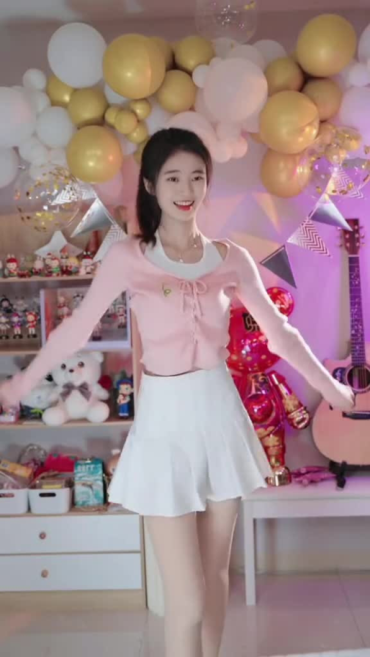 谁提醒我一下?恋爱告急kiki大魔王