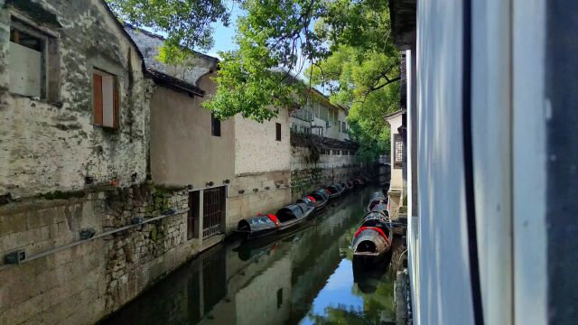 绍兴鲁迅故居,先生笔下青砖灰瓦,乌篷拱桥的江南水乡