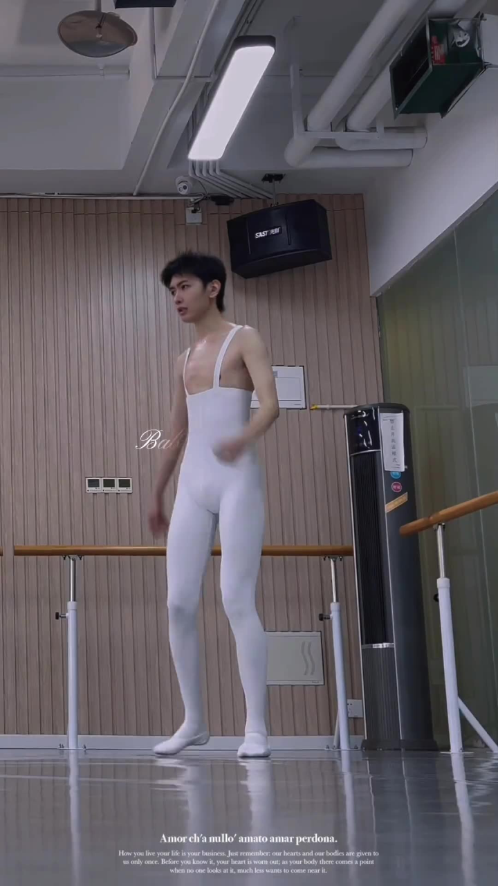 芭蕾是如此优雅,是如此让我着迷芭蕾 芭蕾男生 大长腿