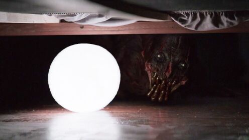 斯蒂芬·金2023恐怖新片《柜魔》预告，躲在柜子里的怪物！