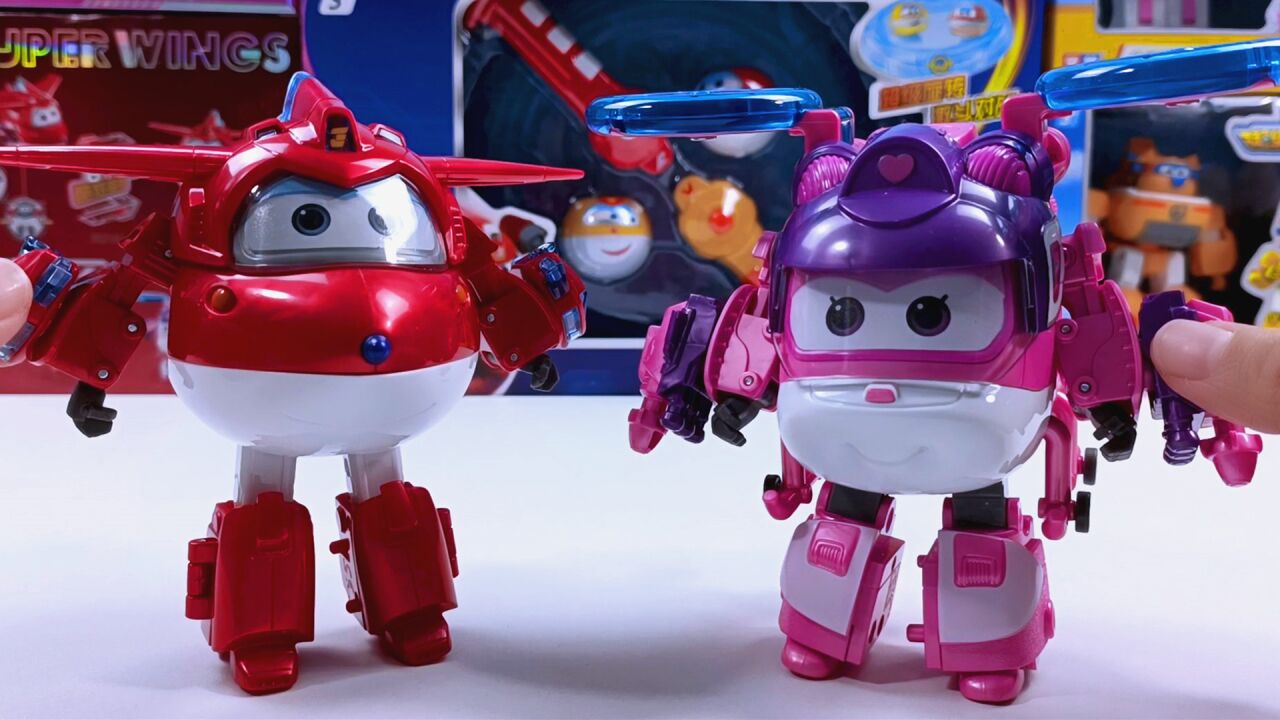 闪亮的超级飞侠变形机器人玩具,小飞侠乐迪和小爱,也太可爱了吧