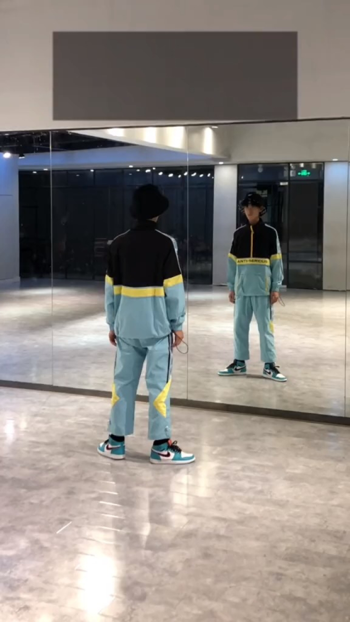 滑步教程就4步,简单易学的步伐,一起来学吧
