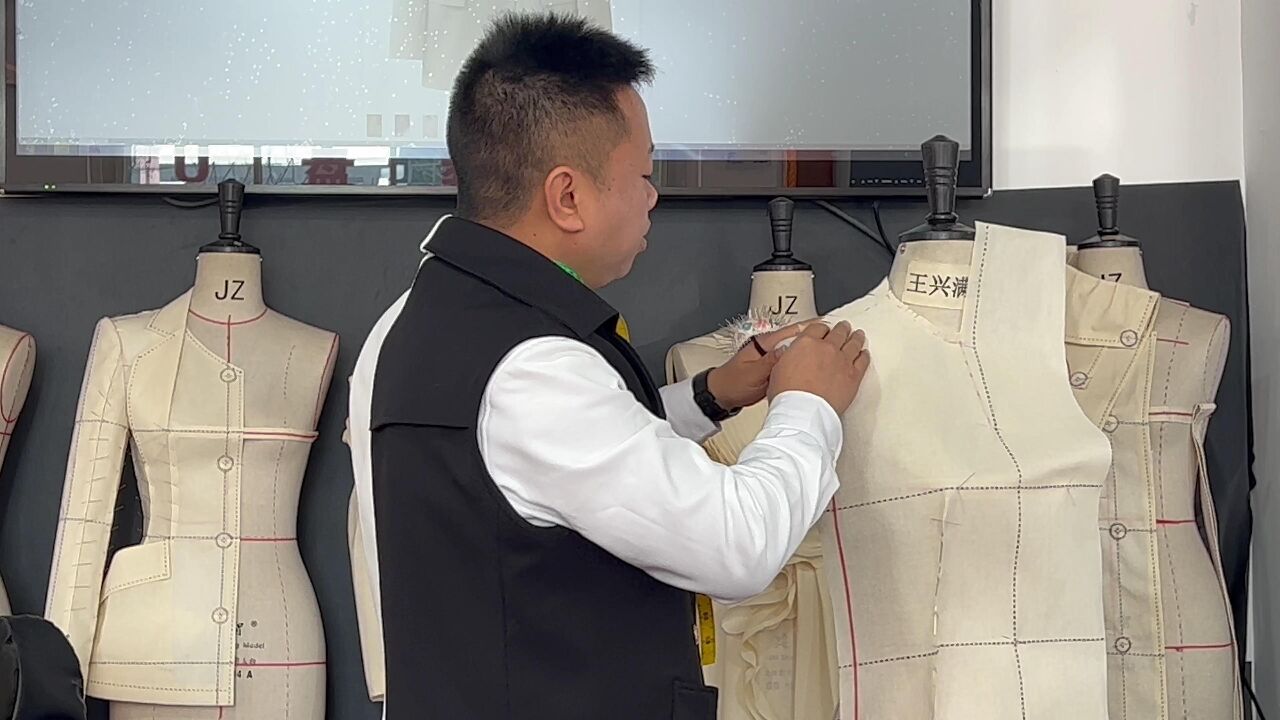 欧版廓形原型1王兴满打版培训你想要的我们都有_高清1080P在线观看平台_腾讯视频
