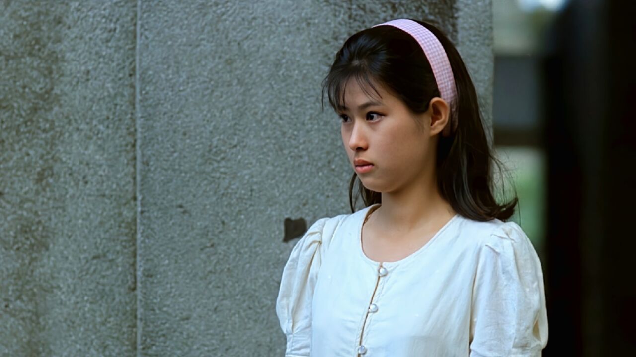 方季惟经典情歌《爱情的故事》,曾火遍大街小巷,一个时代的记忆