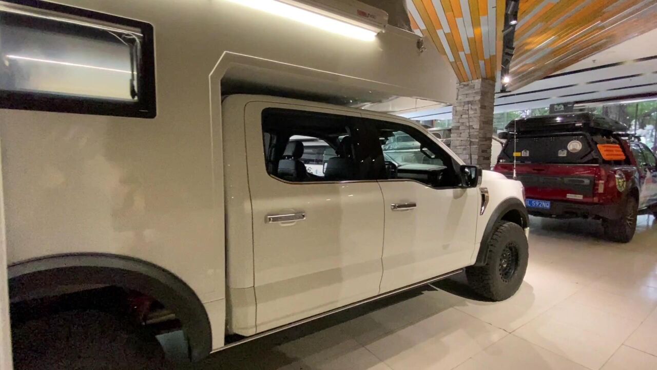 旅美速腾福特f150自由者二代四驱越野房车,驾驶质感好操纵性能佳