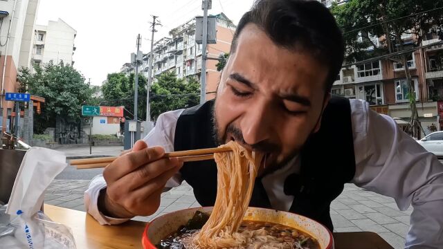 绵阳米粉 软滑入味 一口嗦没 中国版图上还有绵阳米粉没有攻占的地方吗?