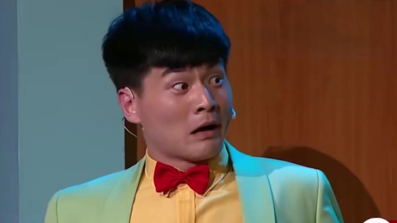天热邻居家开着门,自信哥提意见,邻居听完都无语了丨笑傲帮
