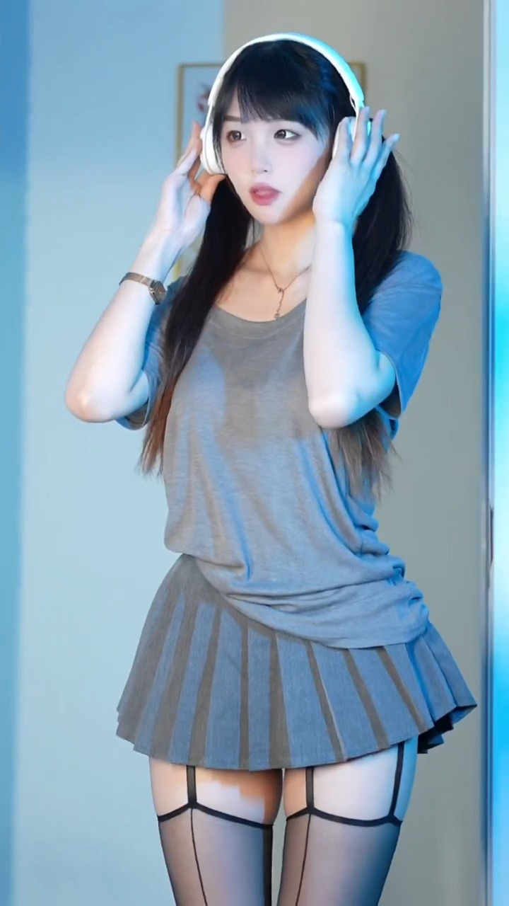 我不明白,说我危险,给我限流了 #洪真英打糕舞 #微视正能量 #氛围颜值