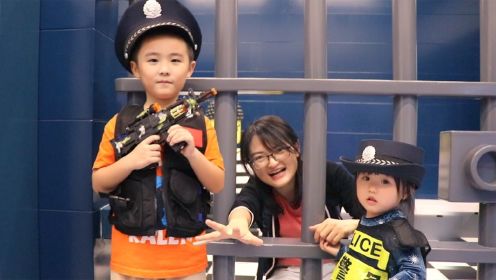 小超人悟熙和妹妹职业体验当警察，能成功抓住小偷吗？