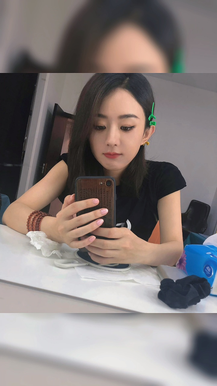 夏日颖记明信片接收站 我姐#赵丽颖 的自拍惊喜放送~欧耶 炎炎夏日