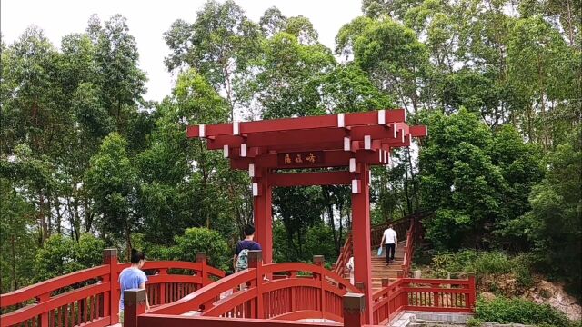 文化旅游第一站,古风建筑展旗楼可直接看到广州塔和西樵山