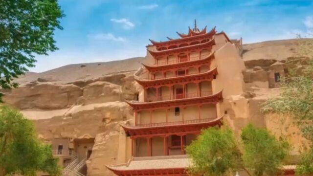 敦煌莫高窟,建于十六国到元代,一直延续了大概1000年