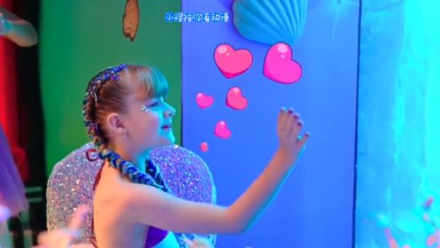 小公主萌娃：戴安娜和同学玩美人鱼变装游戏，谁的造型最好看？