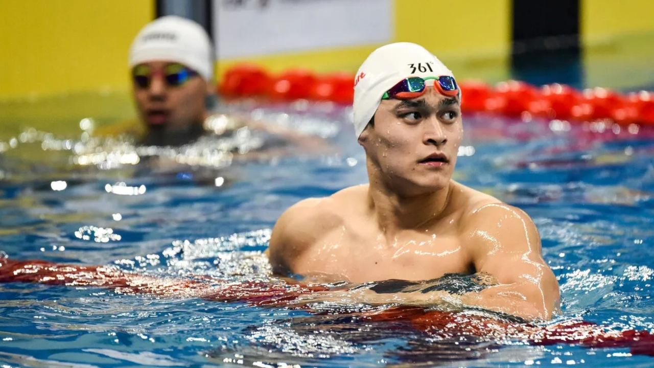 孙杨禁赛事件始末:在家中抗检,授意保安砸碎血样,一度被禁8年