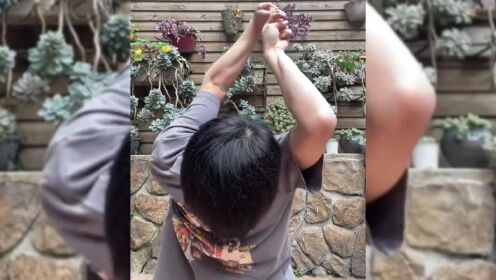 小伙表演折骨舞惊呆网友,本人目前已获得32项街舞赛事冠军!