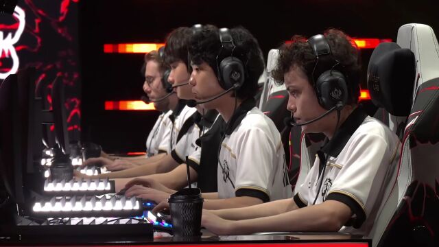 MSI淘汰赛 LYON vs FUR_03