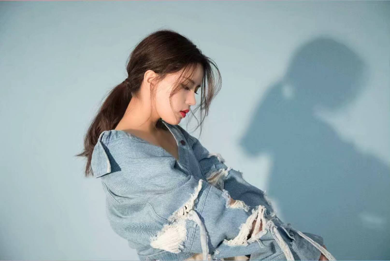 麦小兜个人写真