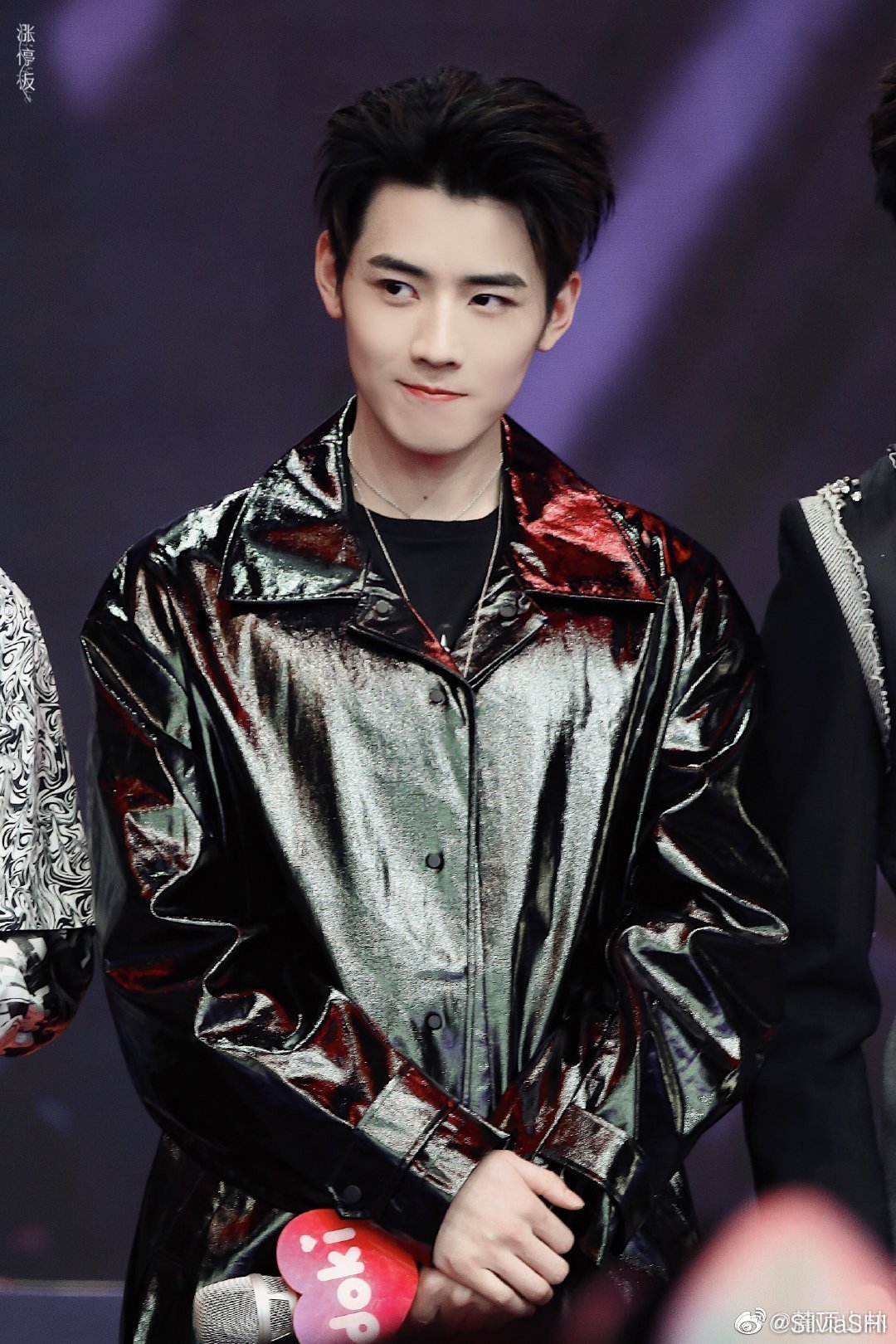 b6cd9938b91c0698&fromnick=xhudbs&fromstar=r1se任�%a