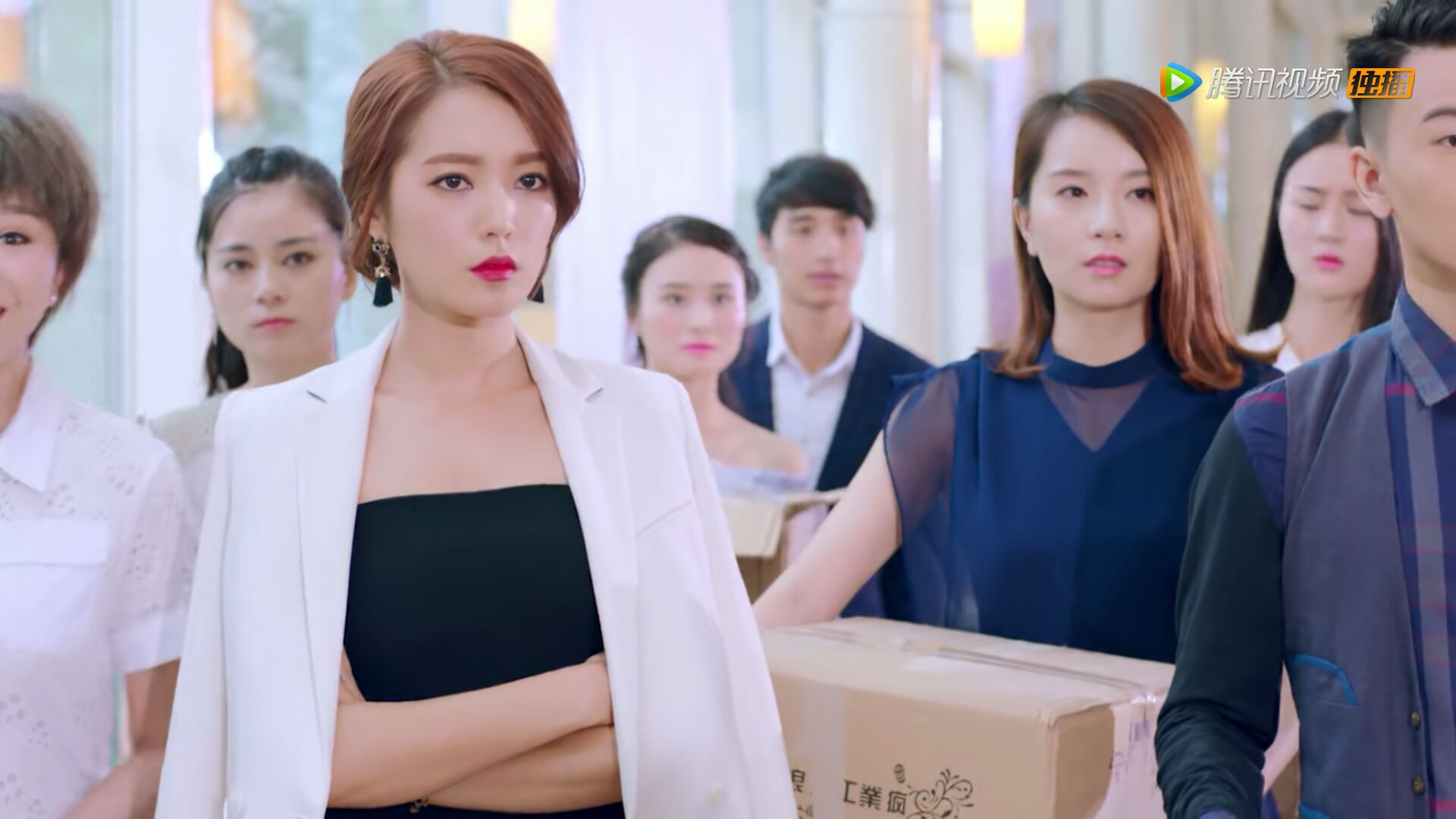 珍珍2020-05-24              周心妍有个镜头没换脸