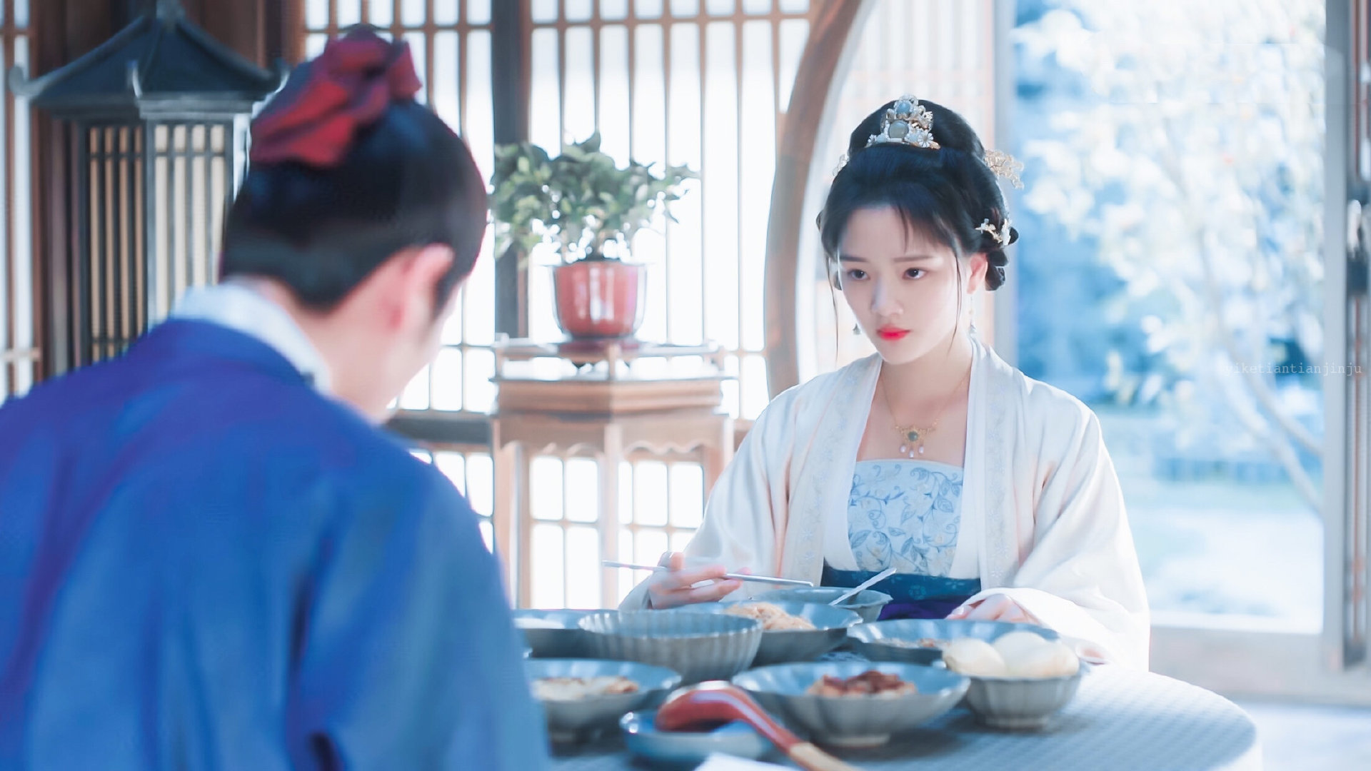 任敏美图清平乐