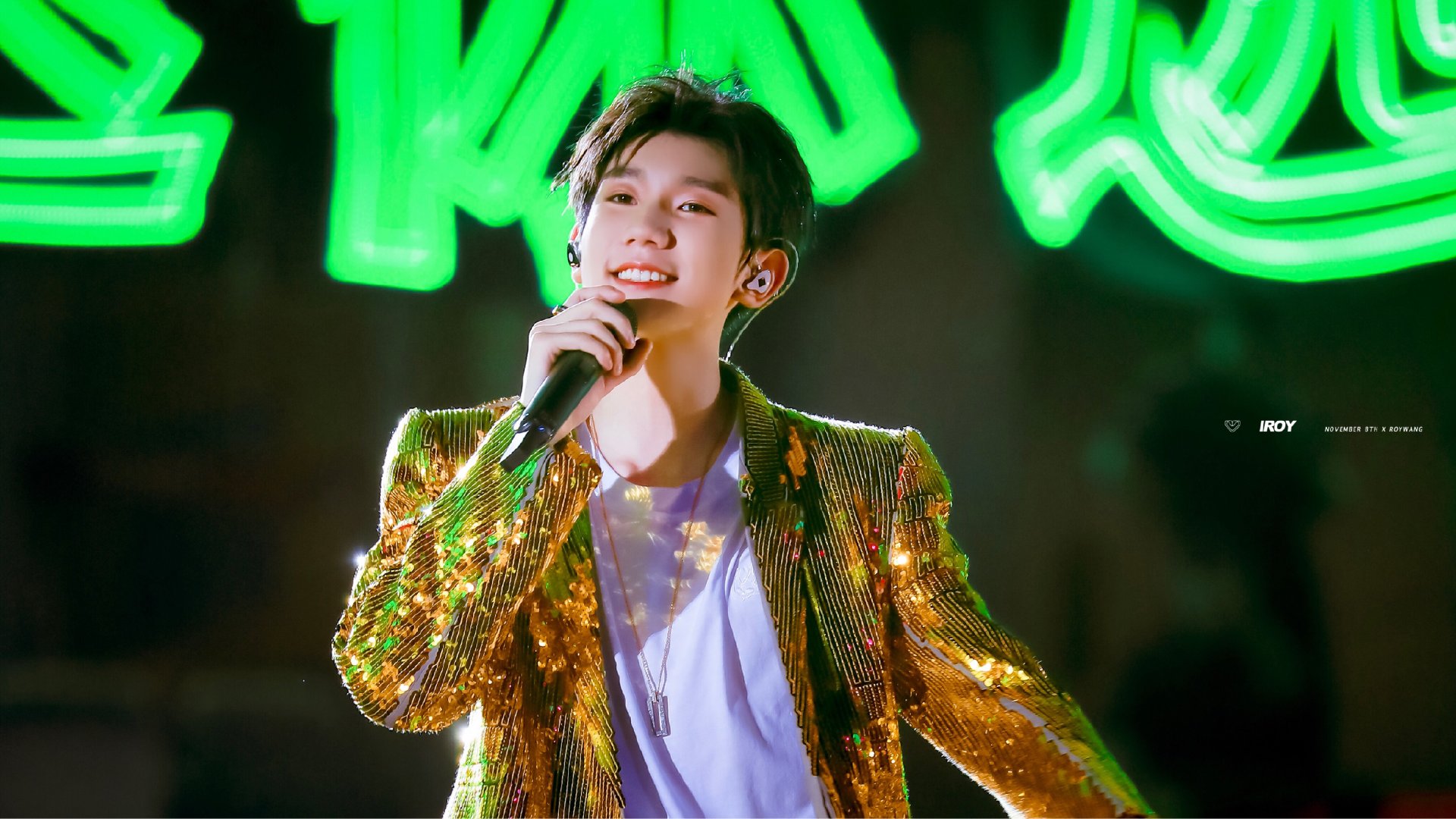 唯爱王源,我一定努力去见你,见不到你,你就可爱