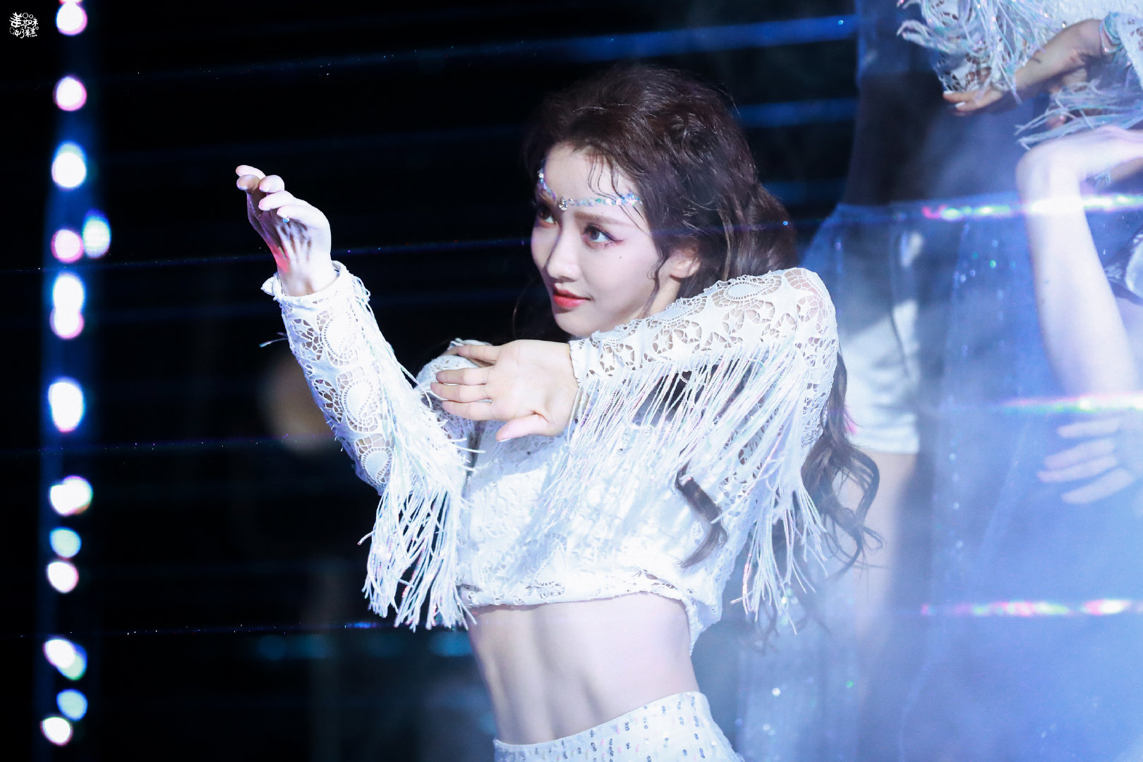 姜贞羽刘些宁光脚跳《时候》_综艺_高清1080p在线观看平台_腾讯视频