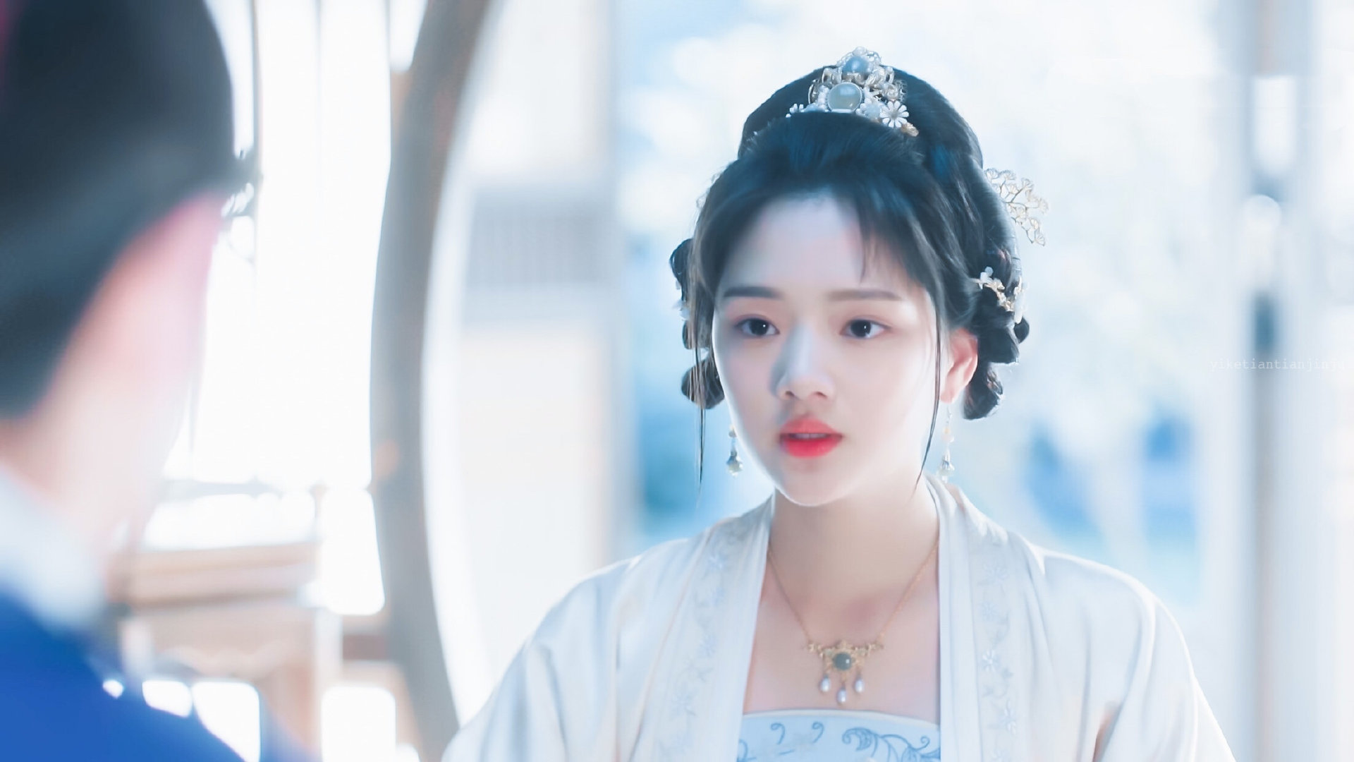 任敏美图清平乐