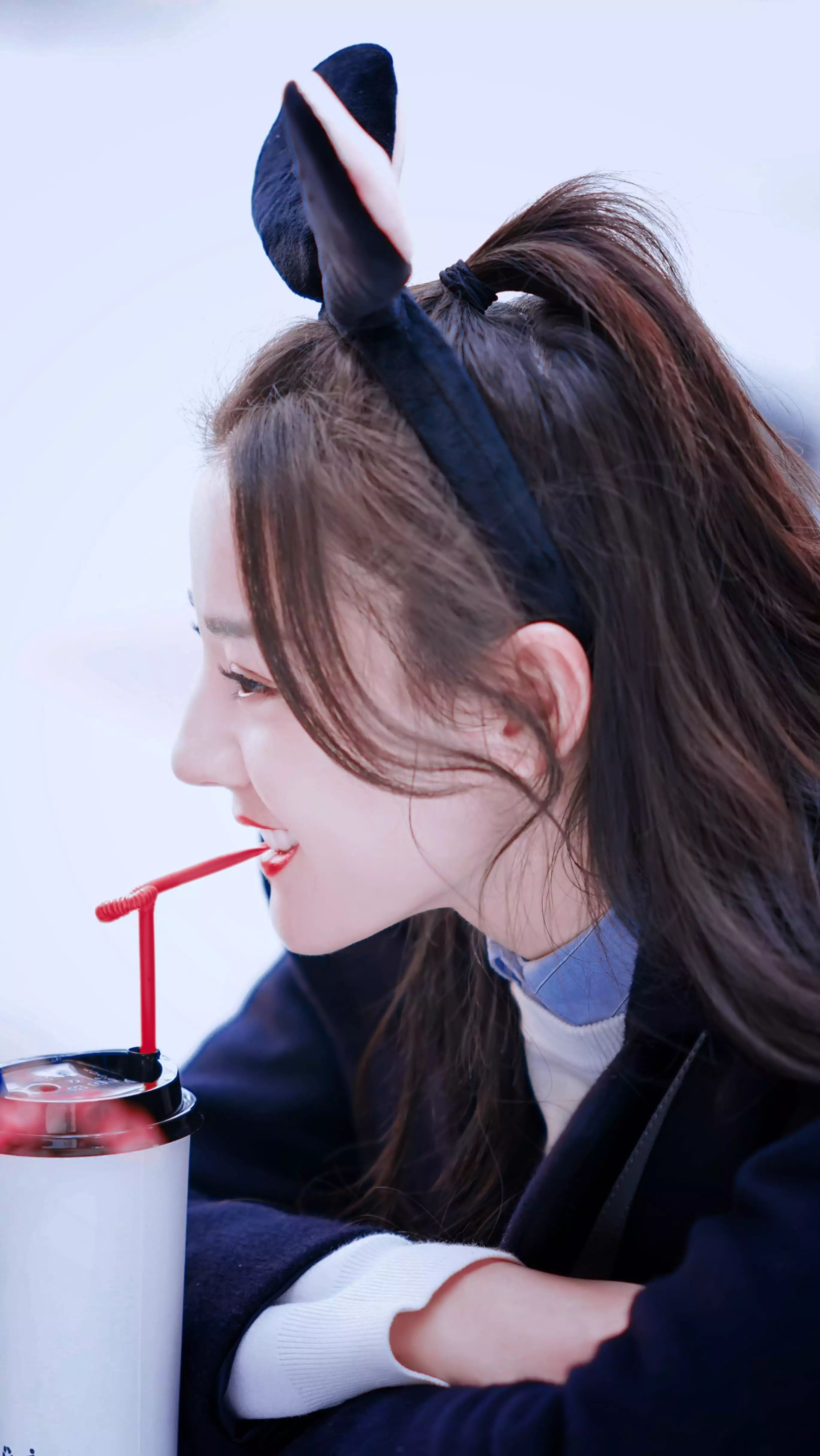 迪丽热巴迪力木拉提