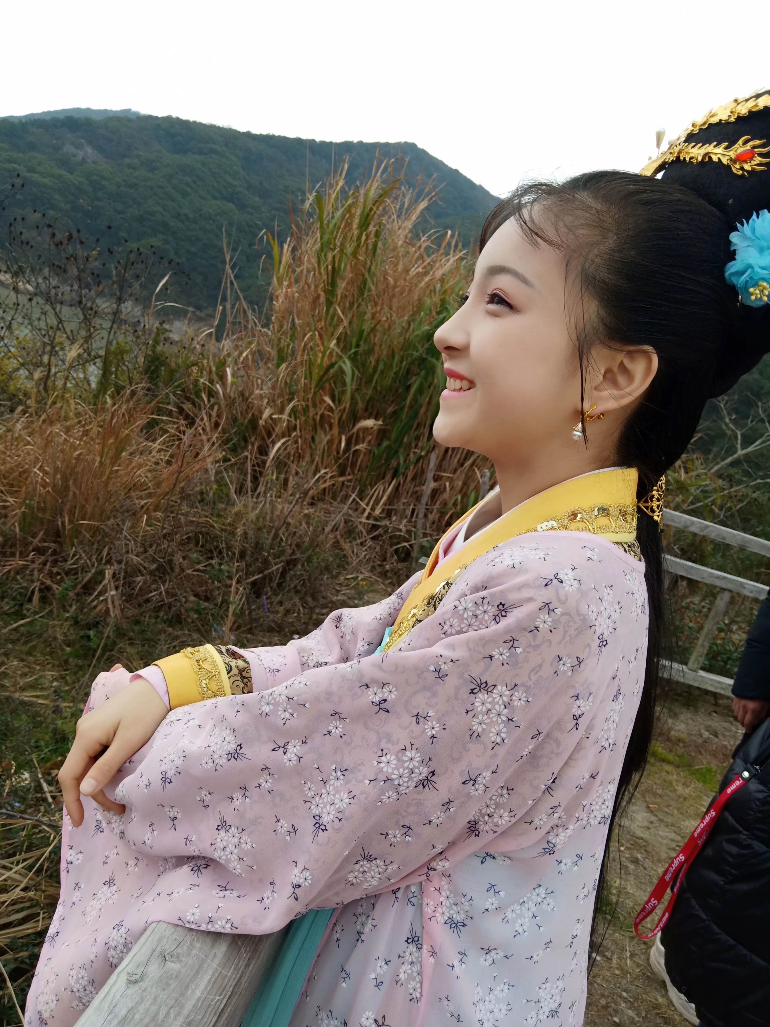 鱼的宝贝2020-05-13              苏魏舞高小姐剧照(二)