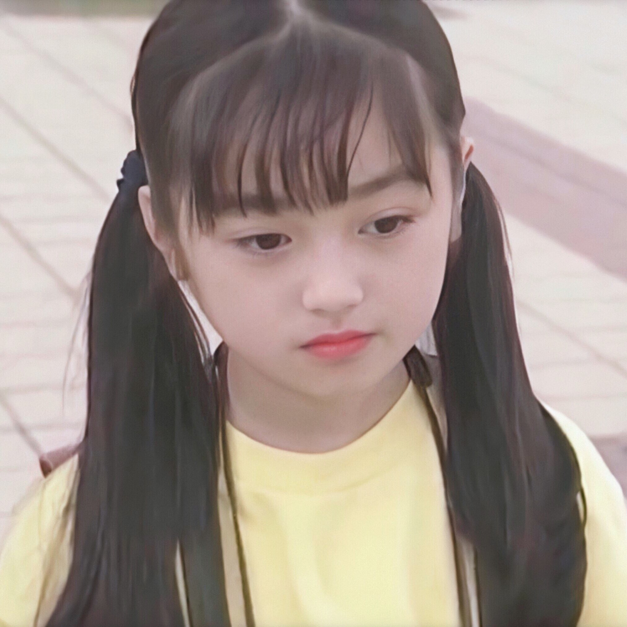 【安达佑实】【美图】无家可归的小孩