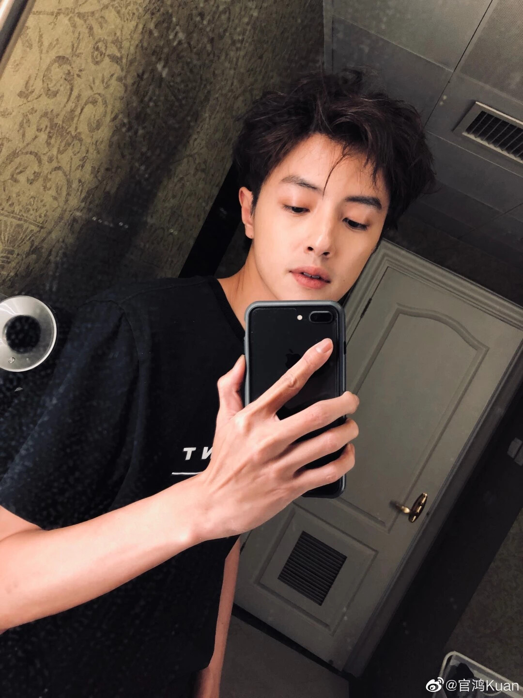 2020-07-02              #官鸿穿盔甲的少女##官鸿月半爱丽丝